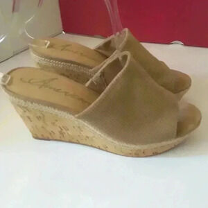 American Ragcie Shira platform slip on 6.5